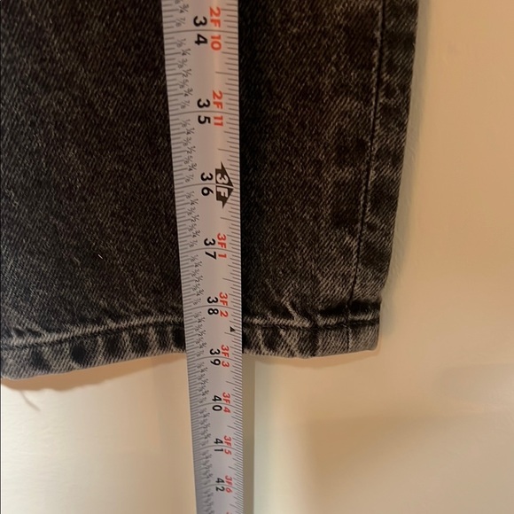 NWT Tommy Black Denim Tapered Mom Jeans, Size 12 - Picture 7 of 9